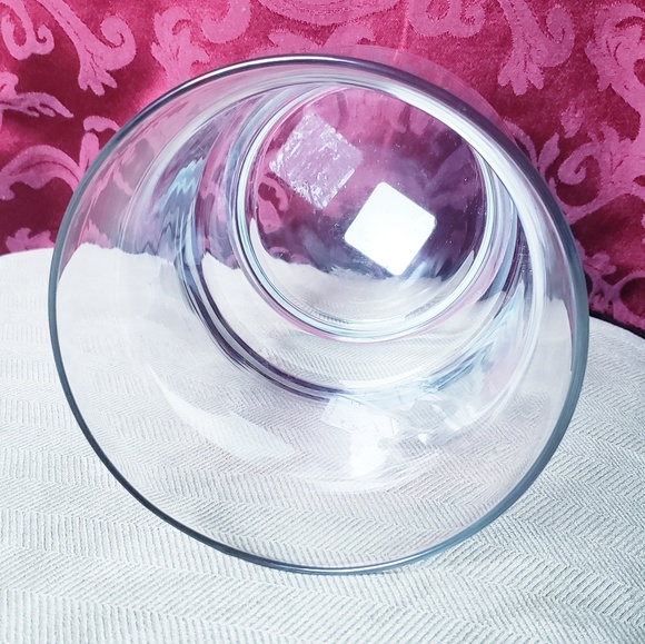 Libbey Hurricane Vase - Picture 2 of 5